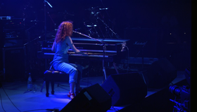 Тори Амос: Концерт в Монтре / Tori Amos: Live At Montreux 1991 & 1992 (Blu-ray)