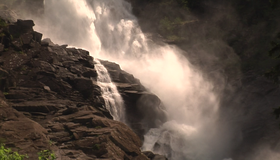 Живые пейзажи: Красивейшие водопады [Blu-ray] / Living Landscapes - Earthscapes: World's Most Beautiful Waterfalls