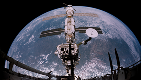 Космическая станция 3D [Blu-ray 3D] / Space Station 3D (IMAX)