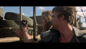 Безумный Макс 2: Воин дороги [Blu-ray] / Mad Max 2