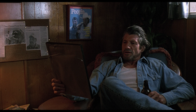 Дрожь земли 2: Повторный удар [Blu-ray] / Tremors II: Aftershocks