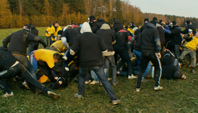 Околофутбола [Blu-ray] / Kicking Off (Okolofutbola)