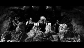 Безумный Макс: Дорога ярости [Blu-ray] / Mad Max: Fury Road (Black & Chrome Edition)