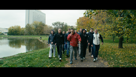 Околофутбола [Blu-ray] / Kicking Off (Okolofutbola)