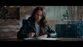 Tomb Raider: Лара Крофт [Blu-ray] / Tomb Raider