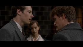 Фантастические твари: Преступления Грин-де-Вальда [Blu-ray] / Fantastic Beasts: The Crimes of Grindelwald