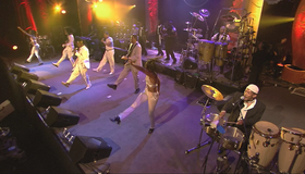 Earth, Wind & Fire: концерт в Монтре / Earth, Wind & Fire: Live At Montreux (1997) (Blu-ray)