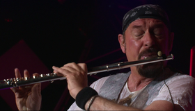 Jethro Tull: концерт в Монтре / Jethro Tull: Live at Montreux (2003) (Blu-ray)