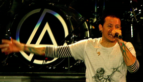 Linkin Park: концерт в Milton Keynes / Linkin Park: Road to Revolution - Live at Milton Keynes (2008) (Blu-ray)
