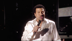Лайонел Ричи: лучшие хиты в Париже / Lionel Richie: Live In Paris - His Greatest Hits & More (2007) (Blu-ray)