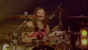 Kings Of Leon - концерт в Лондоне / Kings Of Leon - Live At The O2, London, England (2009) (Blu-ray)