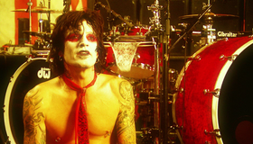 Мотли Крю: Carnival of Sins / Motley Crue: Carnival of Sins (2005) (Blu-ray)