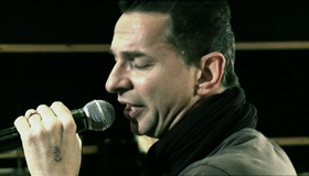 Depeche Mode: концерт в Барселоне / Depeche Mode: Tour of the Universe - Live in Barcelona (2009) (Blu-ray)