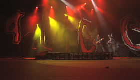 Элис Купер: Театр Смерти / Alice Cooper: Theatre of Death - Live at Hammersmith (2009) (Blu-ray)
