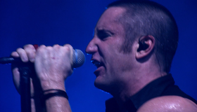 Nine Inch Nails: концерт в туре Beside You in Time / Nine Inch Nails: Beside You in Time (2006) (Blu-ray)