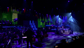Рик Уэйкман - концерт во дворце Хэмптон-Корт / Rick Wakeman: The Six Wives of Henry VIII - Live at Hampton Court Palace (Blu-ray)