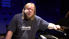 Рик Уэйкман - концерт во дворце Хэмптон-Корт / Rick Wakeman: The Six Wives of Henry VIII - Live at Hampton Court Palace (Blu-ray)