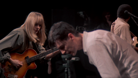 Концерт группы Talking Heads / Stop Making Sense - Talking Heads (1984) (Blu-ray)