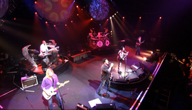 Toto: концерт в Париже - тур Falling in Between / Toto: Falling in Between Live (2007) (Blu-ray)