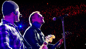 U2: концерт на Rose Bowl в рамках тура "360 Tour" / U2: 360° at the Rose Bowl (2009) (Blu-ray)