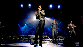 Take That: мировой тур "Beautiful World" / Take That: Beautiful World Live (2008) (Blu-ray)
