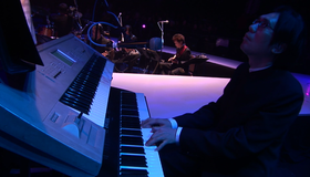 Цай Чин: концерт в гонконгском зале Колизей / Tsai Chin: Live in Concert (2007) (Blu-ray)