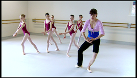 Чайковский: "Лебединое Озеро" / Tchaikovsky: Swan Lake - Mariinsky Theatre (2007) (Blu-ray)