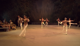 Чайковский: "Лебединое Озеро" / Tchaikovsky: Swan Lake - Mariinsky Theatre (2007) (Blu-ray)