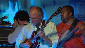 Ларри Карлтон и Стив Лукатер: концерт в Париже / Larry Carlton & Steve Lukather Band: The Paris Concert (2001) (Blu-ray)