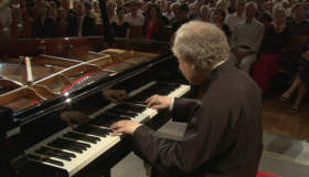 Андраш Шифф играет Баха / Andras Schiff plays Bach (Blu-ray)