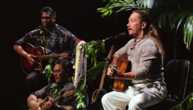 Рейчел Кеали: гавайские мелодии наживо / Kukahi: Keali'i Reichel Live In Concert (2007) (Blu-ray)