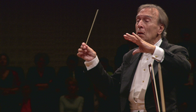 Малер: Симфония № 5 / Mahler: Symphony No. 5 - Abbado & Lucerne Festival Orchestra (2004) (Blu-ray)