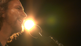 Эдди Веддер: Вода на дороге / Water on the Road - Eddie Vedder Live (2008) (Blu-ray)