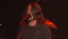 Foo Fighters: концертный фильм "Back and Forth" / Foo Fighters: Back and Forth (Blu-ray)
