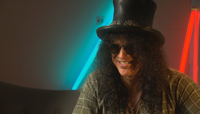Слэш и Майлз Кеннеди: концерт в Victoria Hall Сток-он-Трента / Slash feat. Myles Kennedy: Live / Made In Stoke (2011) (Blu-ray)