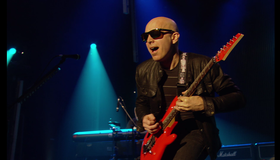 Джо Сатриани: концерт в Монреале / Satriani: Satchurated - Live in Montreal (2010) (Blu-ray)