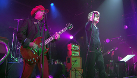 New York Dolls: концерт в Bowery Ballroom / New York Dolls - Live From The Bowery (2011) (Blu-ray)