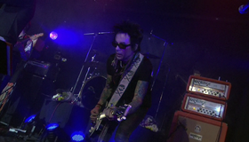 New York Dolls: концерт в Bowery Ballroom / New York Dolls - Live From The Bowery (2011) (Blu-ray)