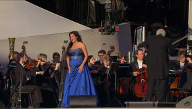 Анна Нетребко и Дмитрий Хворостовский: концерт на Красной площади / Anna Netrebko & Dmitri Hvorostovsky: Live From Red Square (2013) (Blu-ray)
