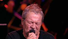Иэн Гиллан, Дон Эйри и оркестр: наживо в Москве / Ian Gillan with the Don Airey Band and Orchestra: Contractual Obligation #1 - Live in Moscow (Blu-ray)